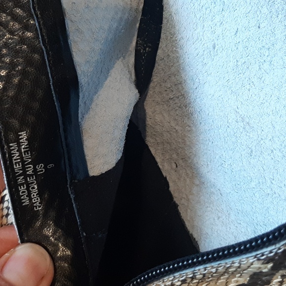 Design concept studio cream black snake print thigh high over the knee boots NWT - Picture 4 of 4